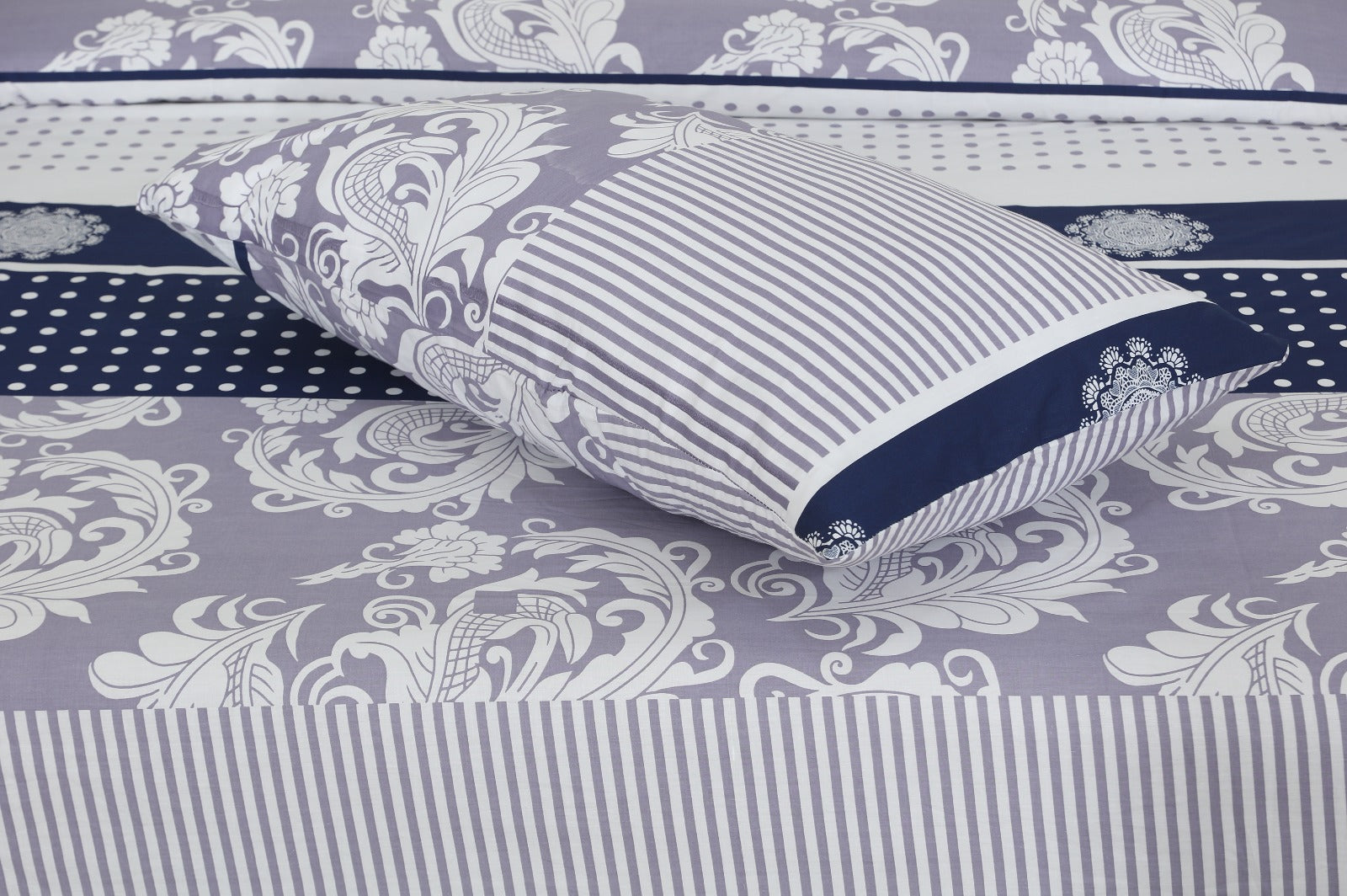 Double Bed Sheet NOS  117