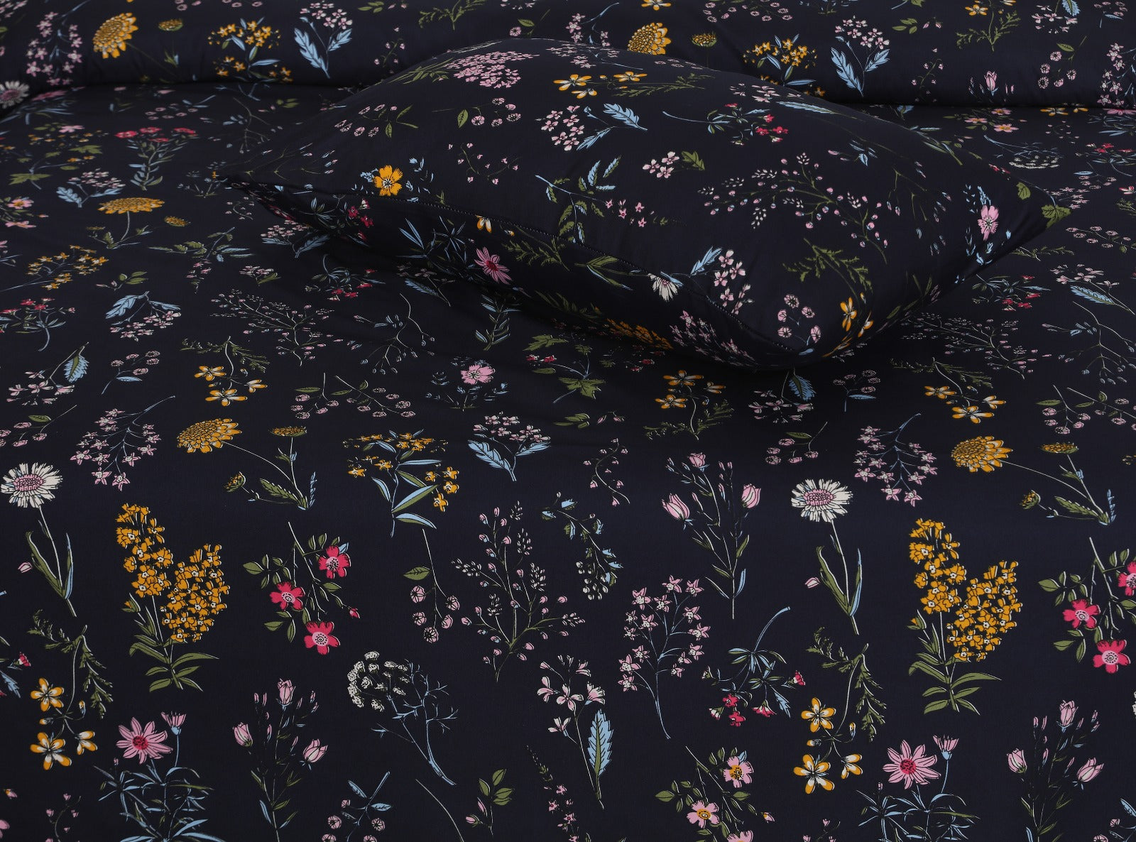 Double Bed Sheet NOS  105