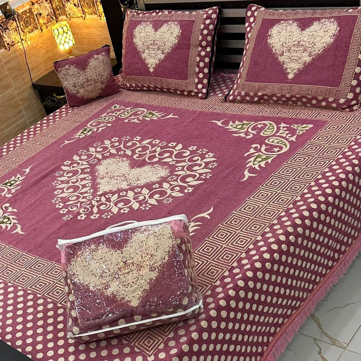 Fancy Velvet Bed Sheet Set - 4 Pieces  FVB 242