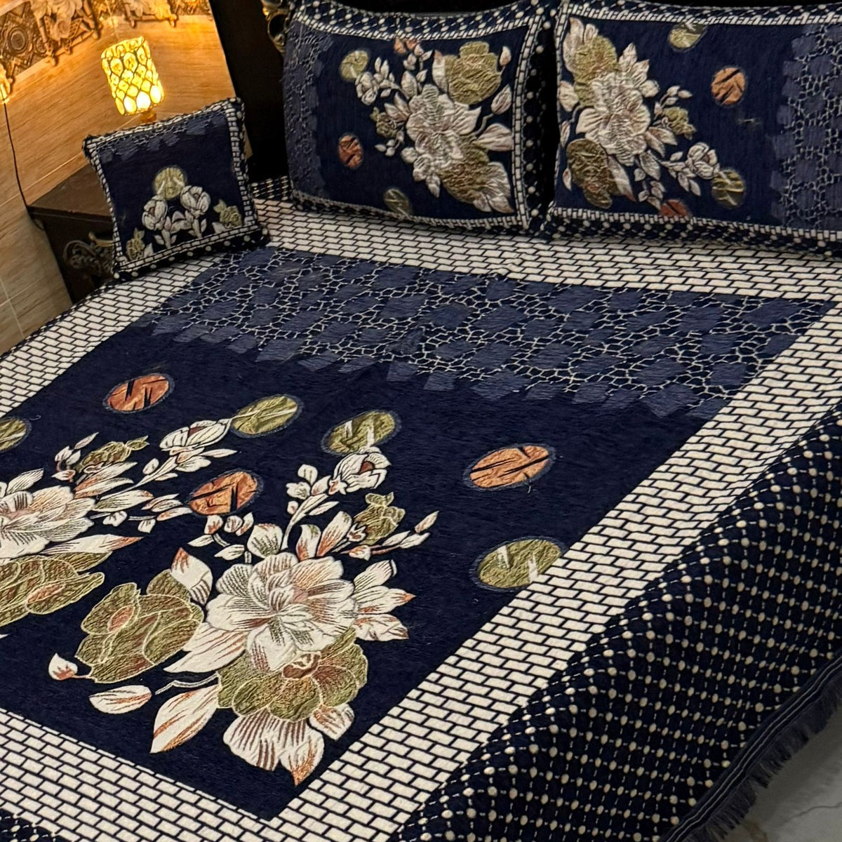 Fancy Velvet Bed Sheet Set - 4 Pieces  FVB 214